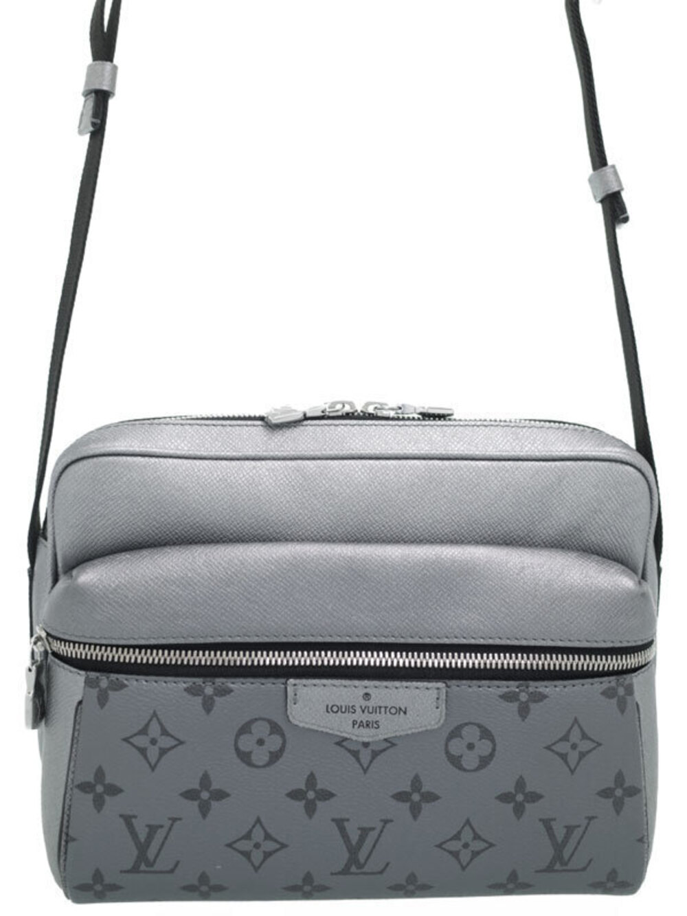 Louis Vuitton Taigarama Outdoor Messenger Shoulder Bag